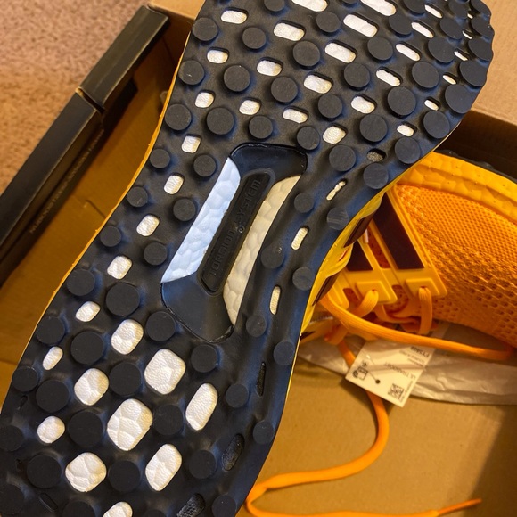 Adidas UltraBoost Arizona State University - Picture 5 of 7